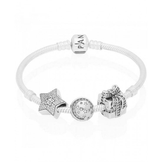 Pandora Bracelet-A Sparkling Gift Complete